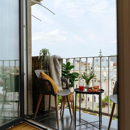 Sunny 2Br Flat - Top Location - Amazing Balcony Bukarest Eksteriør billede