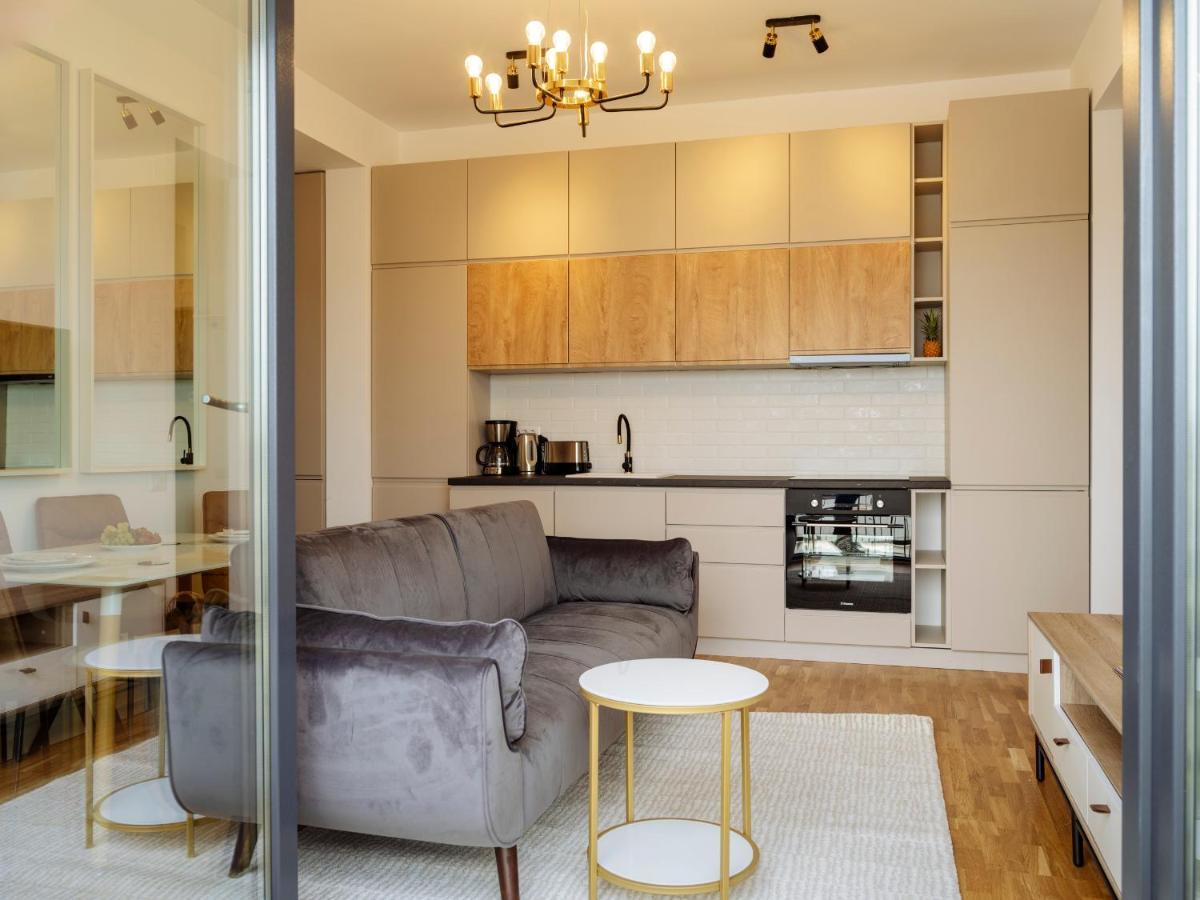 Sunny 2Br Flat - Top Location - Amazing Balcony Bukarest Eksteriør billede