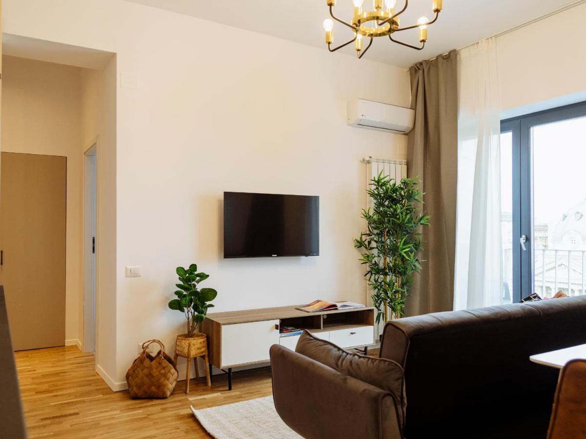 Sunny 2Br Flat - Top Location - Amazing Balcony Bukarest Eksteriør billede