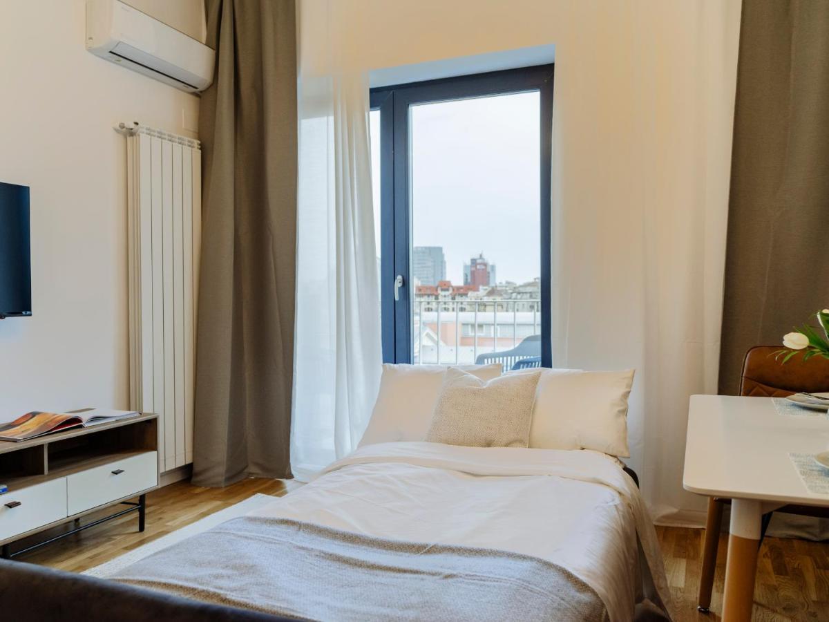 Sunny 2Br Flat - Top Location - Amazing Balcony Bukarest Eksteriør billede