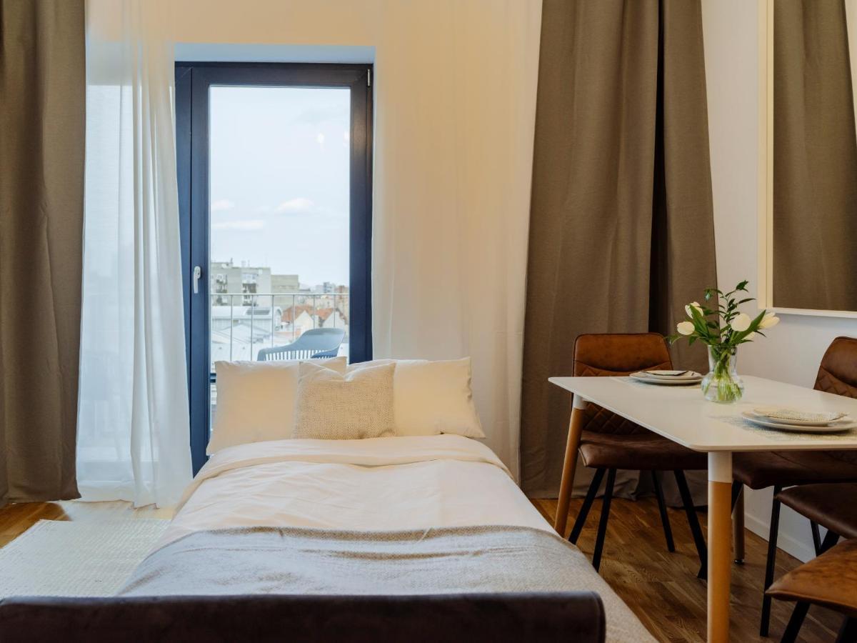 Sunny 2Br Flat - Top Location - Amazing Balcony Bukarest Eksteriør billede