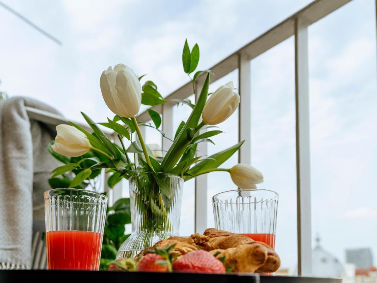 Sunny 2Br Flat - Top Location - Amazing Balcony Bukarest Eksteriør billede