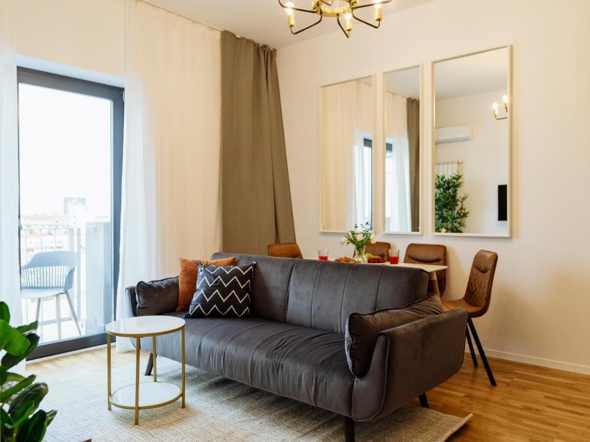 Sunny 2Br Flat - Top Location - Amazing Balcony Bukarest Eksteriør billede